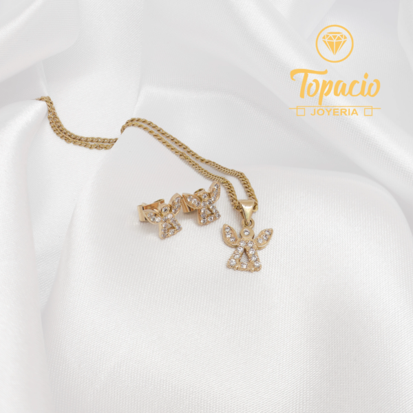Set de Aretes con Dije Ángel 18K