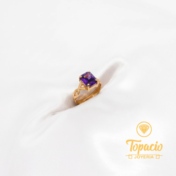 Anillo Infinito con Piedra 18K