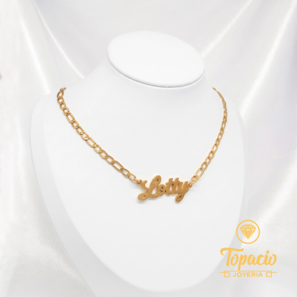 Cadena con Dije Nombre 18K
